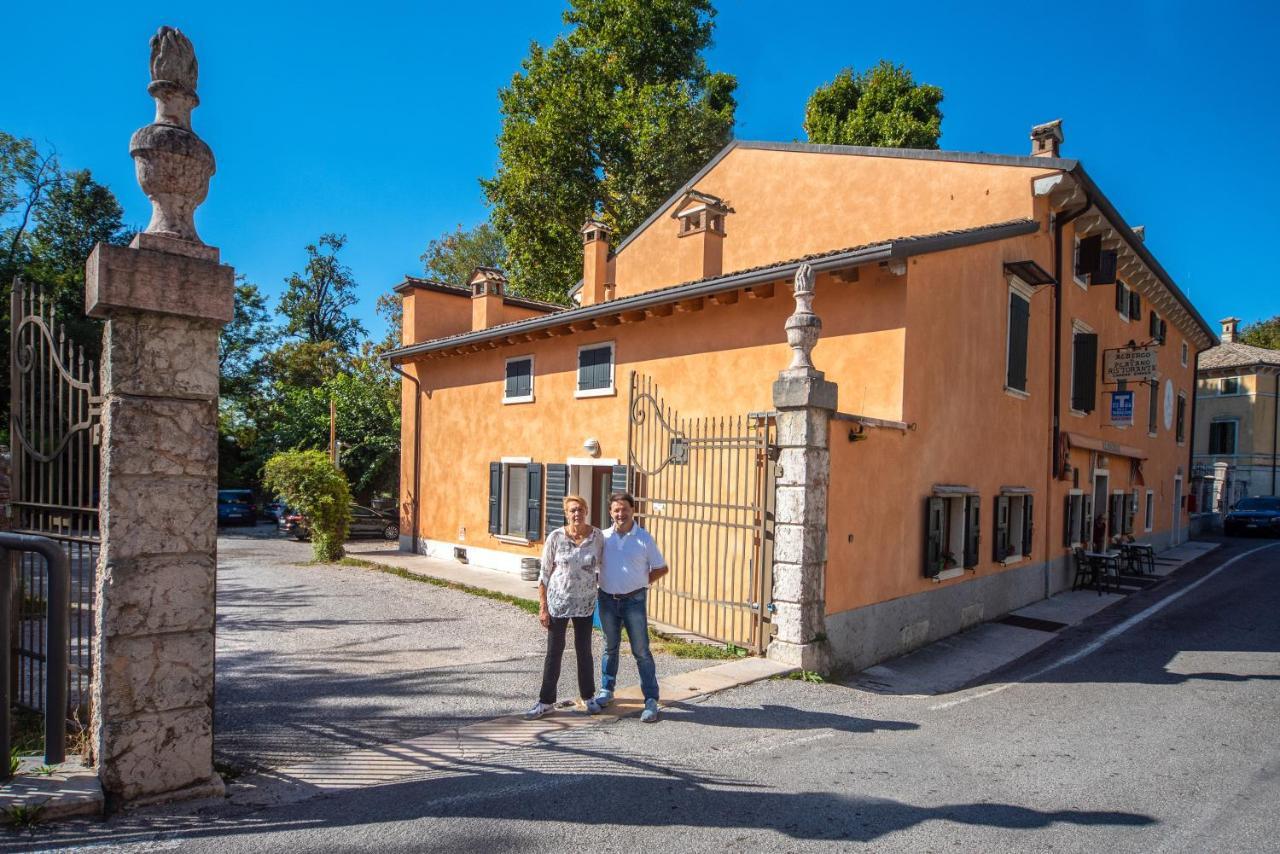 Albergo Al Platano Caprino Veronese Exterior foto